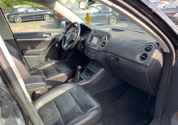 Volkswagen Tiguan cena 28900 przebieg: 281200, rok produkcji 2012 z Pleszew małe 172